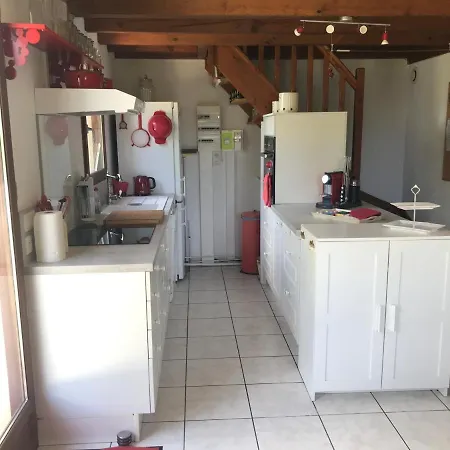 Maison De Vacances Village Ocelandes סן-ז'וליין-אן-בורן